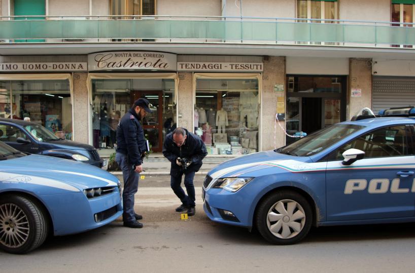 Foggia, agguato al cardiologoSicario rinunciò: c'era il figlio