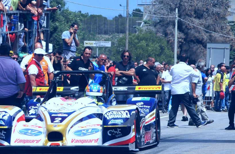auto da corsa alla Fasano-Selva