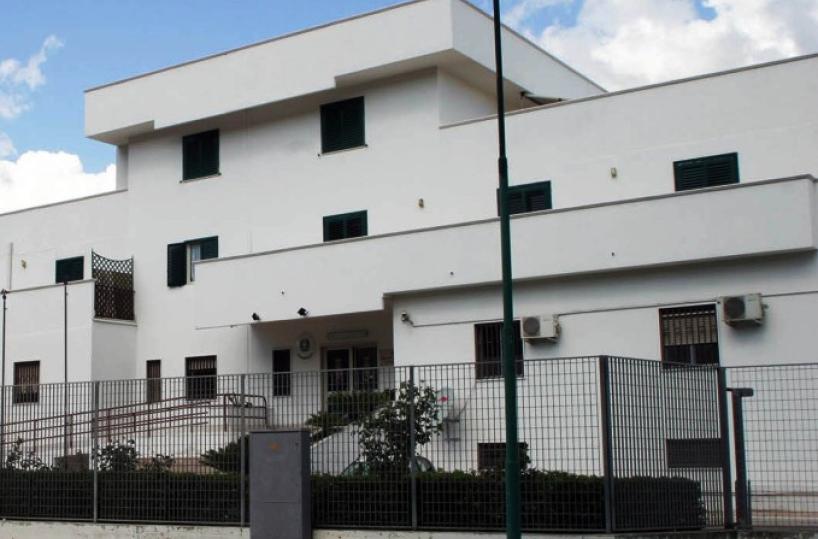 Accompagna in banca un uomo ai domiciliari. carabiniere assolto