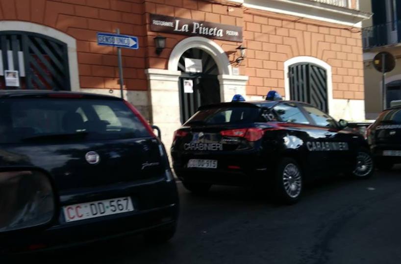 Accompagna in banca un uomo ai domiciliari. carabiniere assolto