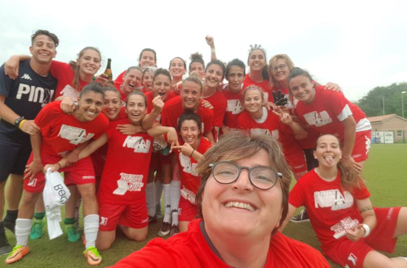 La squadra femminile di calcio del Bari