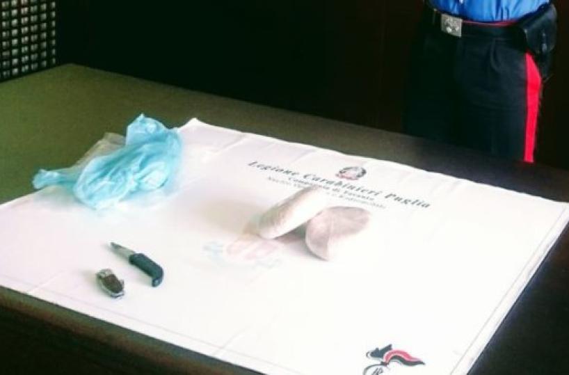 Taranto,  in giro con un chilodi eroina: arrestato un 25enne