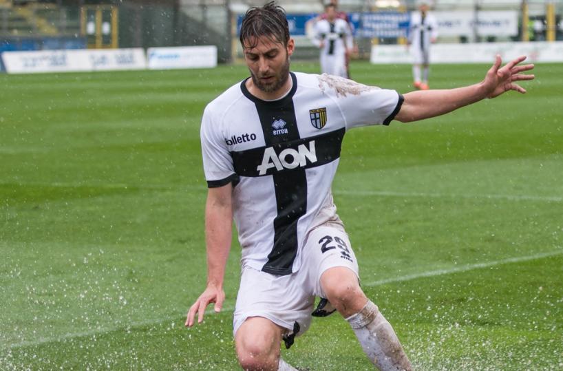 Lecce, rinforzo a centrocampo: arriva Scavone dal Parma