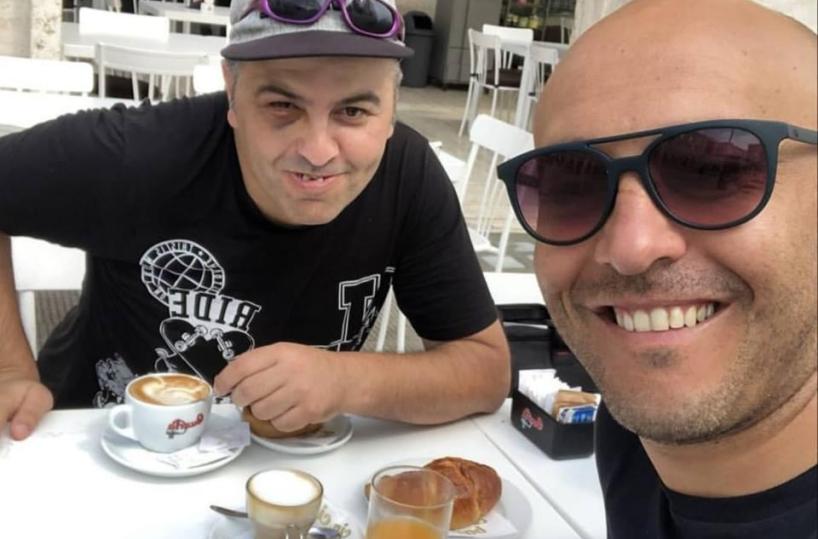 Ernesto Chevanton regala colazione a Francesco, tifoso leccese disabile picchiato per pochi spiccioli