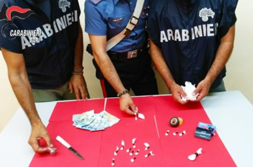 Di giorno elettricista, di notte pusher: ai domiciliari un 31enne di Monopoli
