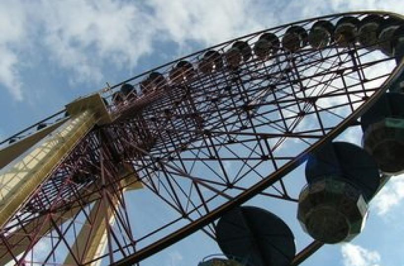 Lecce, i biglietti omaggio per le giostre di Sant'Oronzo vanno alle parrocchie