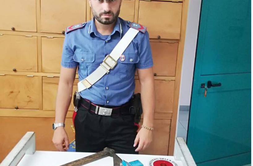 Ginosa, 80enne ferisce il genero a colpi d'ascia: arrestato