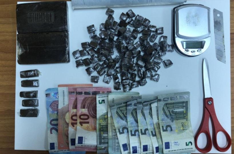 Taranto, due blitz ai Tamburiarrestati due spacciatori