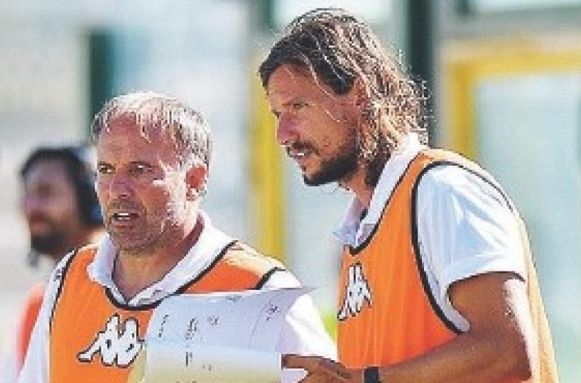 Cornacchini cerca la discontinuità, in difesa c'è Di Cesaree che scalpita