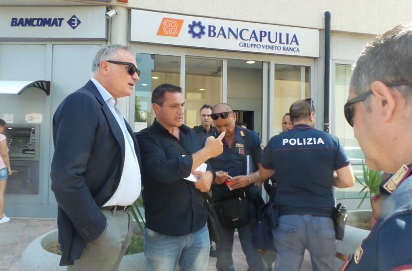 Brindisi, rapina a Bancapulia: è caccia al terzo uomo