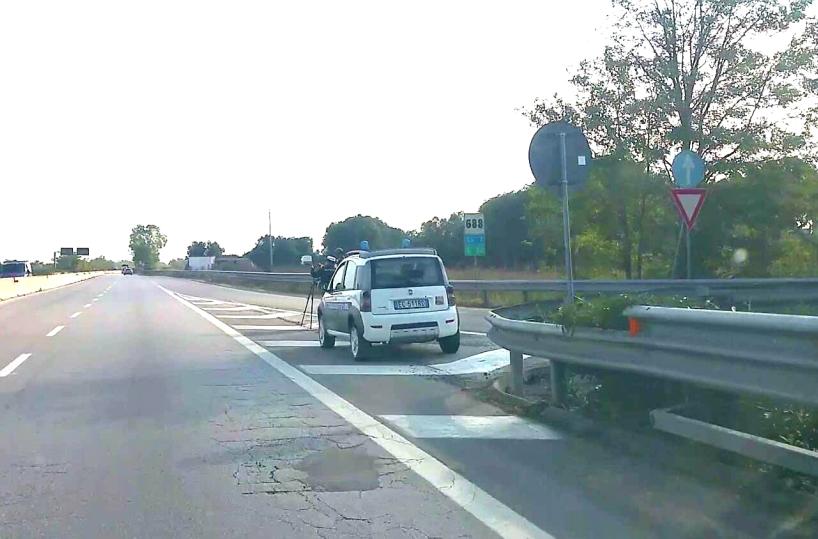 Chi multa l'autovelox in divieto di sosta sulla statale?