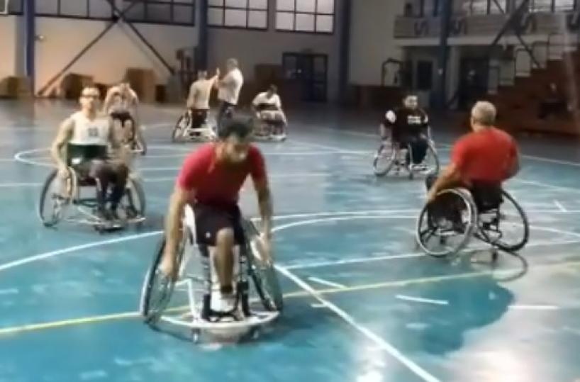 Disabili, addio palestra: la squadra di basket in carrozzina in strada:«Comune Bari accontenta gli amici»