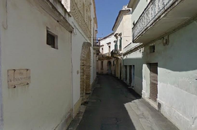 Galatone, rapina in casa: in 2 rubano fucile e 20mila euro