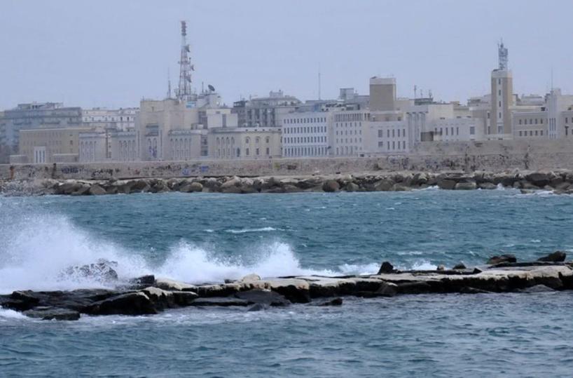 Vento forte, allerta arancione in tutta la Puglia