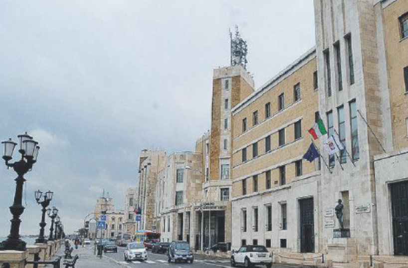 Regione, 23 milioni di parcelle a 2 avvocati, blitz della GdF