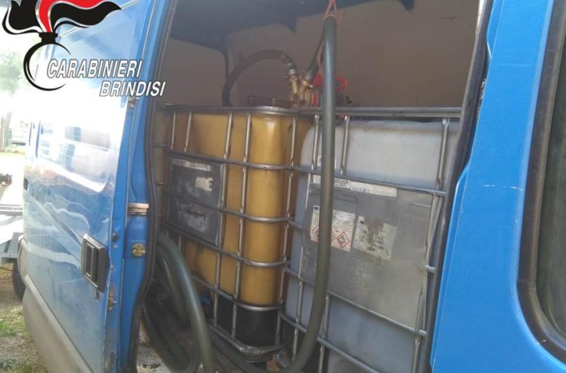 Brindisi, distributore ambulante di carburante illegale: scatta sequestro e denuncia