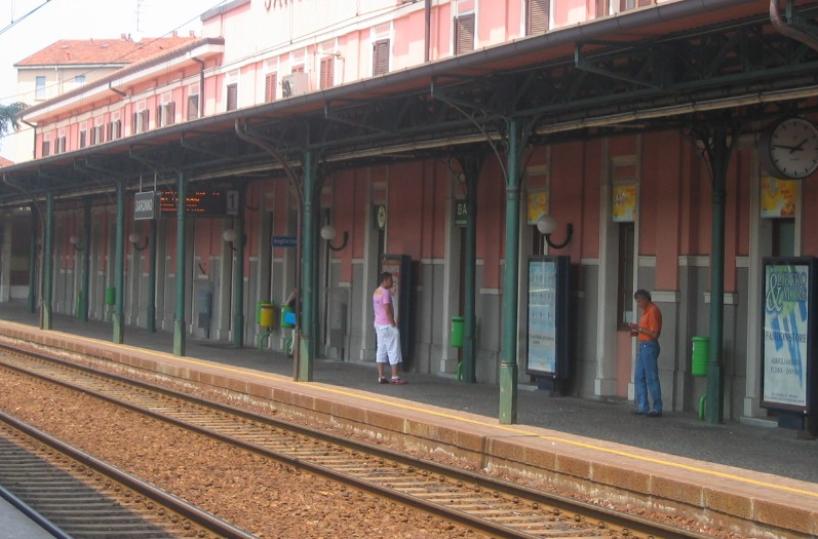 Violentò 16enne in stazione nel Varesotto, arrestato un brindisino