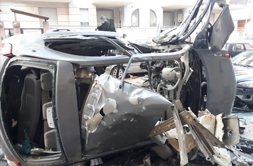 Corato, bomba distrugge auto di un carabiniere, nessun ferito