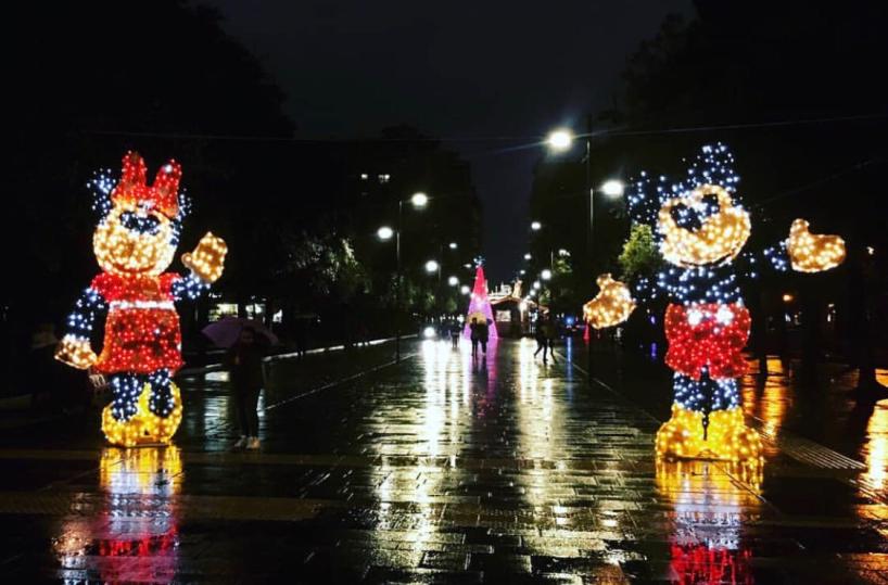 Bari, villaggio di Babbo Natale inaugura domani, Minnie e Topolino sono già arrivati