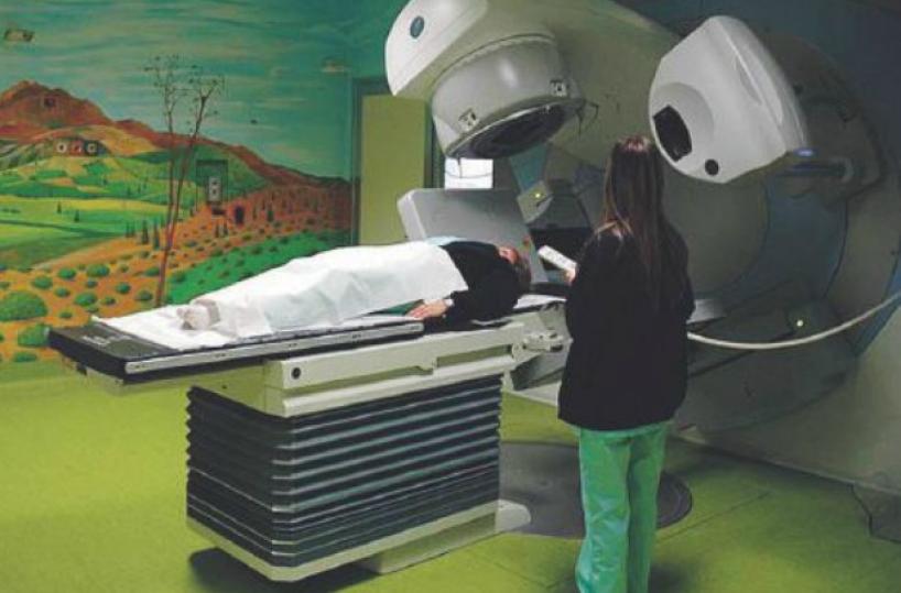 Puglia in affanno sulla radioterapia: solo 21 macchine