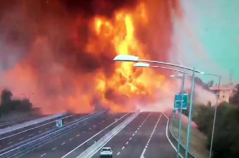 Salv&ograve; vite in incendio su A14, poliziotto salentino scrive a Mattarella: &laquo;Anch'io meritavo riconoscimento&raquo;