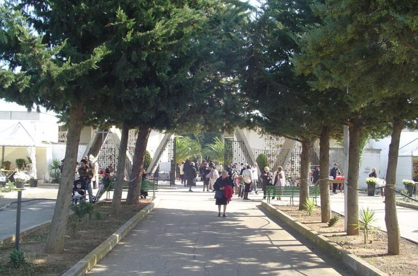 Cimitero «low cost» Bernalda fa affari così