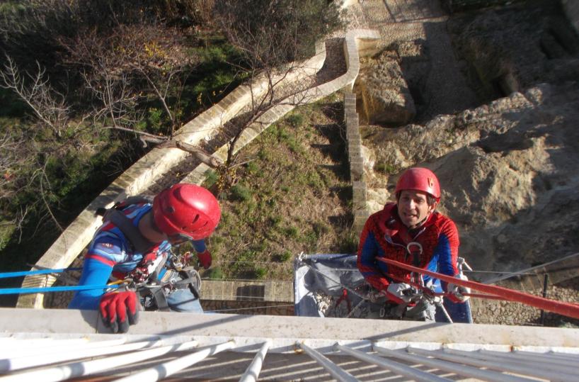 Sass, restauro balcone: niente ponteggi, c'è «Spiderman»
