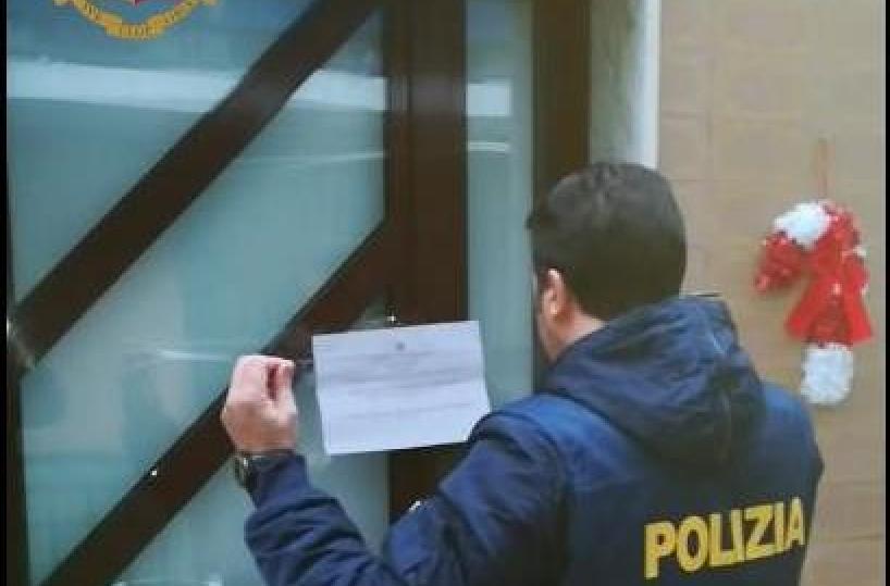 Costringevano ragazze dell&rsquo;Est a prostituirsi: 13 arresti a Taranto