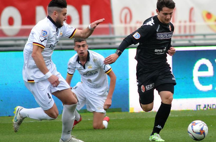 Scontri tra tifoserie: domiciliari per ultras Bari