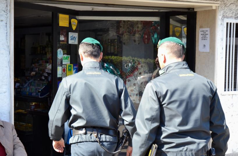 Dalla Puglia all'Albania: ecco la nuova truffa dell'Iva, indaga la Gdf