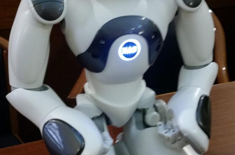 Foggia, ecco NAO, il robot che favorisce l'inclusione dei bambini autistici