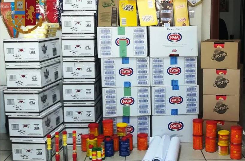 Stadio di Taranto, sotto la Curva Nord fumogeni e un bar abusivo: sequestri