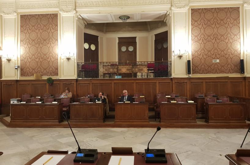 Bari, al Comune di parla di emergenza lavoro: ma l'aula è deserta