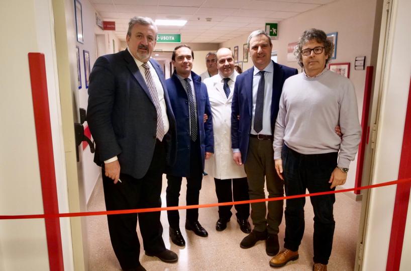 Castellana Grotte, Emiliano inaugura il reparto di Oncologia al De Bellis