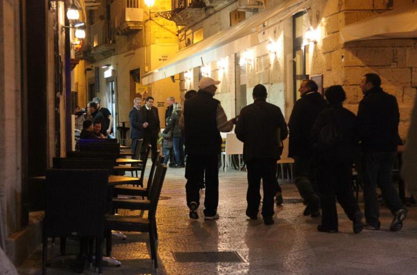 Lecce, banda di baby bulli aggredisce 13enni: indaga la Polizia
