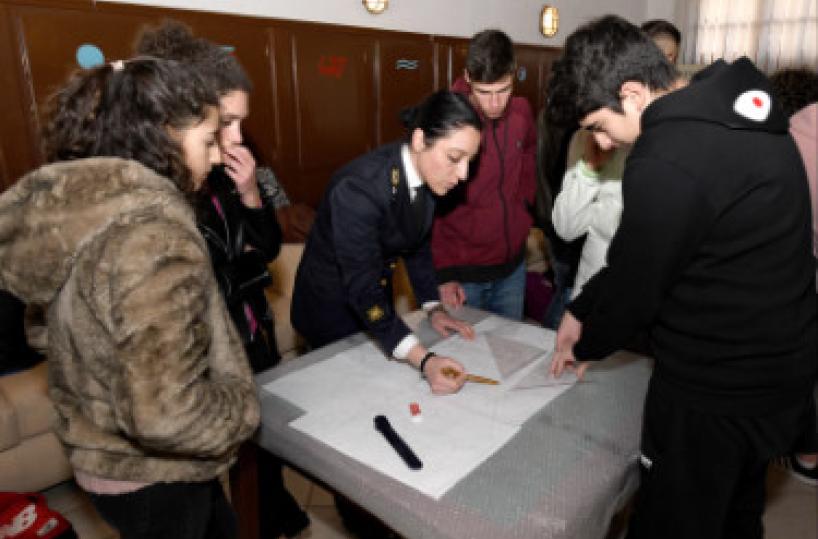 Taranto, via a "Imparimo veleggiando"corso di vela d'altura per 42 studenti