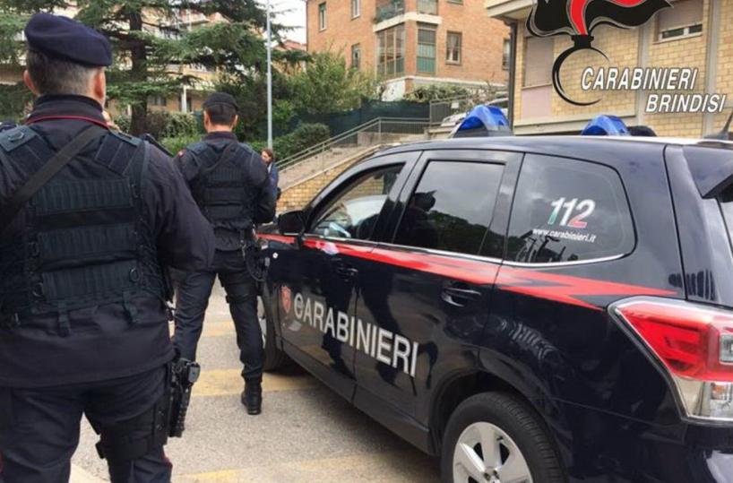 Rubava dalle casse del furgone blindato che guidava, arrestato vigilante a Brindisi