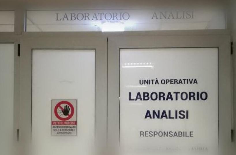 Manfredonia, laboratorio analisi senza personale, niente referti