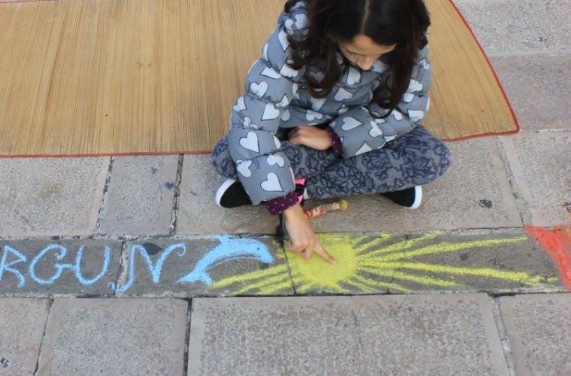 Taranto, bimba di 5 anni muore di tumore, genitori tarantini: «È strage»