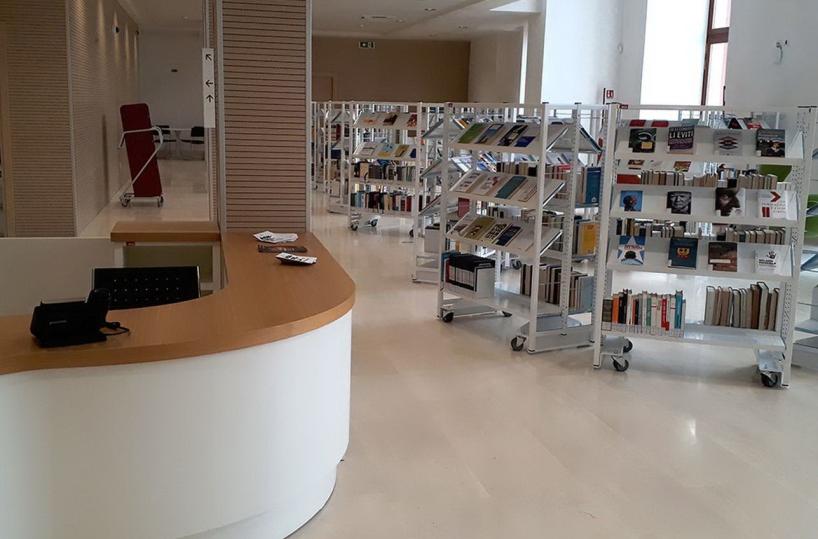 Monopoli, la biblioteca è senza barriere grazie a una onlus