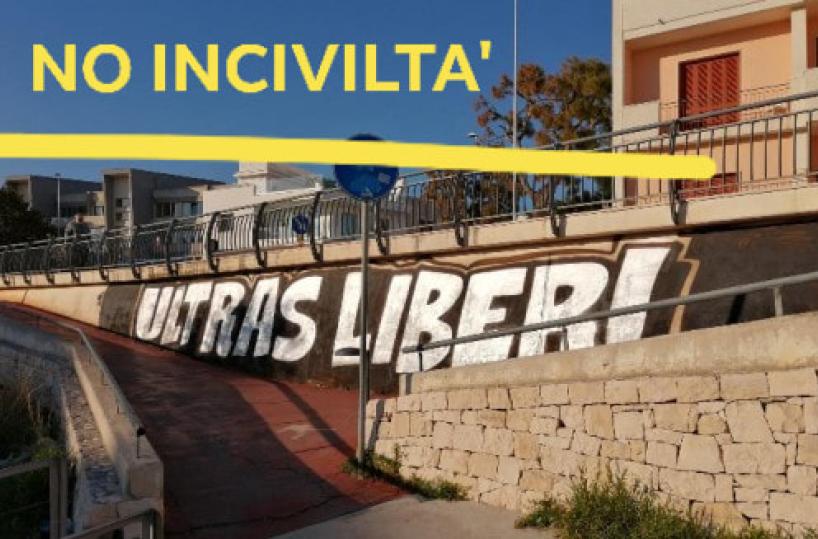 Monopoli scritte su un muro a Porto Bianco, il sindaco: «Incivili»