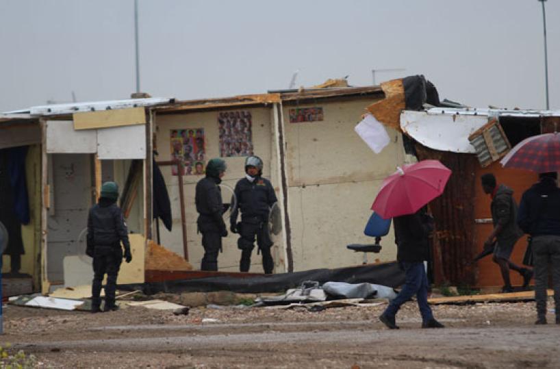 Migranti, Viminale: «Tempi rapidi per sgombero ghetto Borgo Mezzanone»