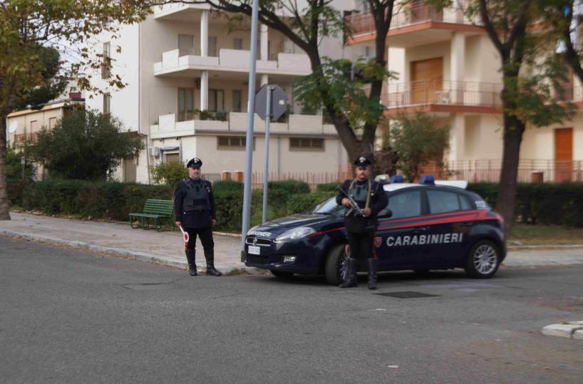 Preleva 450 euro con bancomat rubato: arrestato a Policoro