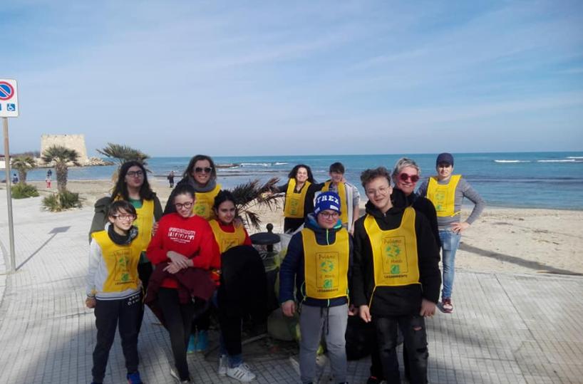 Carovigno, «Amiamo e puliAmo il mare»: Legambiente pulisce le spiagge