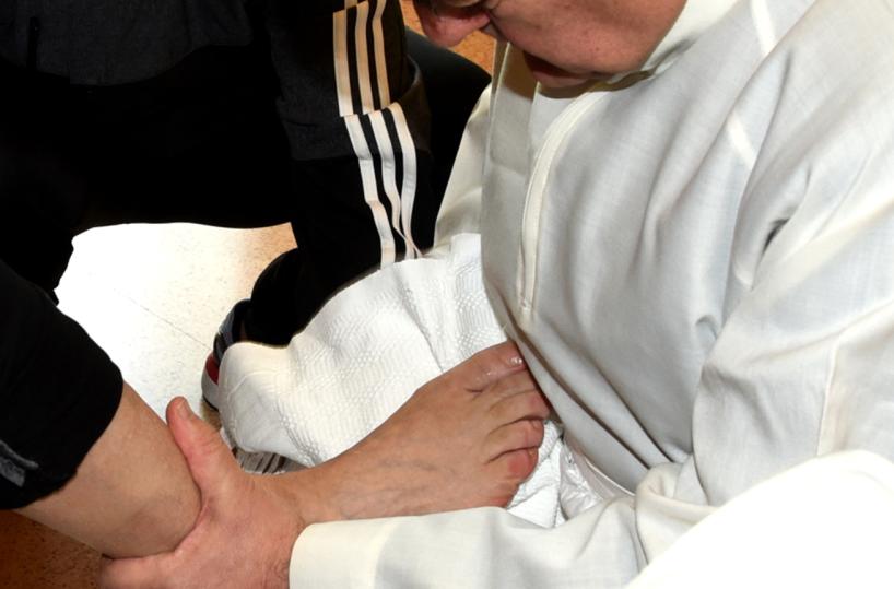 il vescovo Michele Seccia
