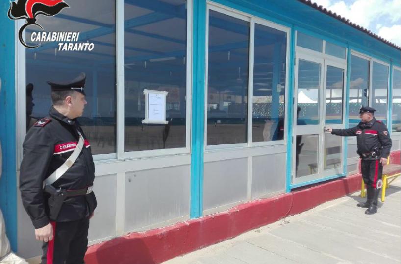 Ginosa Marina, chiosco e parcheggio senza autorizzazioni: sequestrato stabilimento balneare