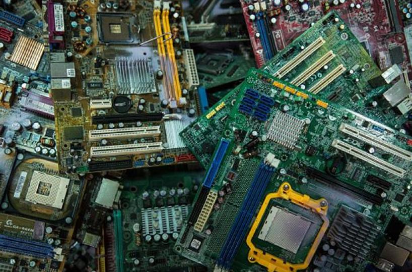 Rifiuti elettronici, Puglia meglio del 2017 ma resta fanalino di coda