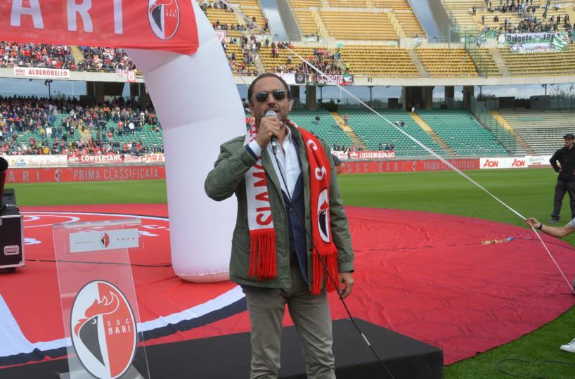 La promesso di De Laurentiis"Bari, ti porteremo in alto"