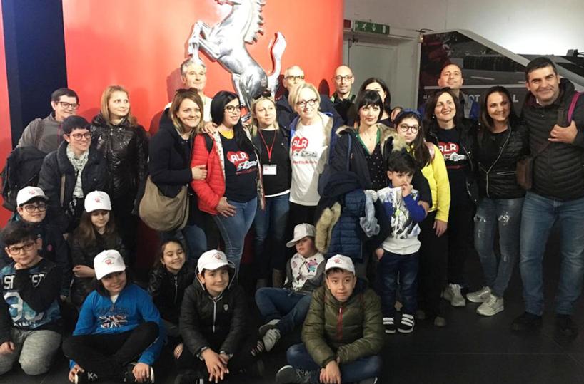 Piccoli pazienti ospedali pugliesi in visita a Maranello
