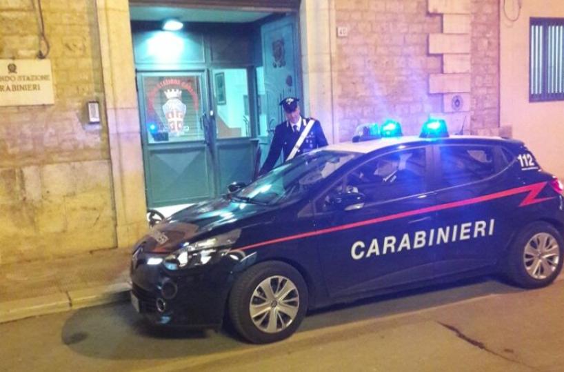 Casamassima, tentano di rubare furgone: arrestato barese, complice in fuga